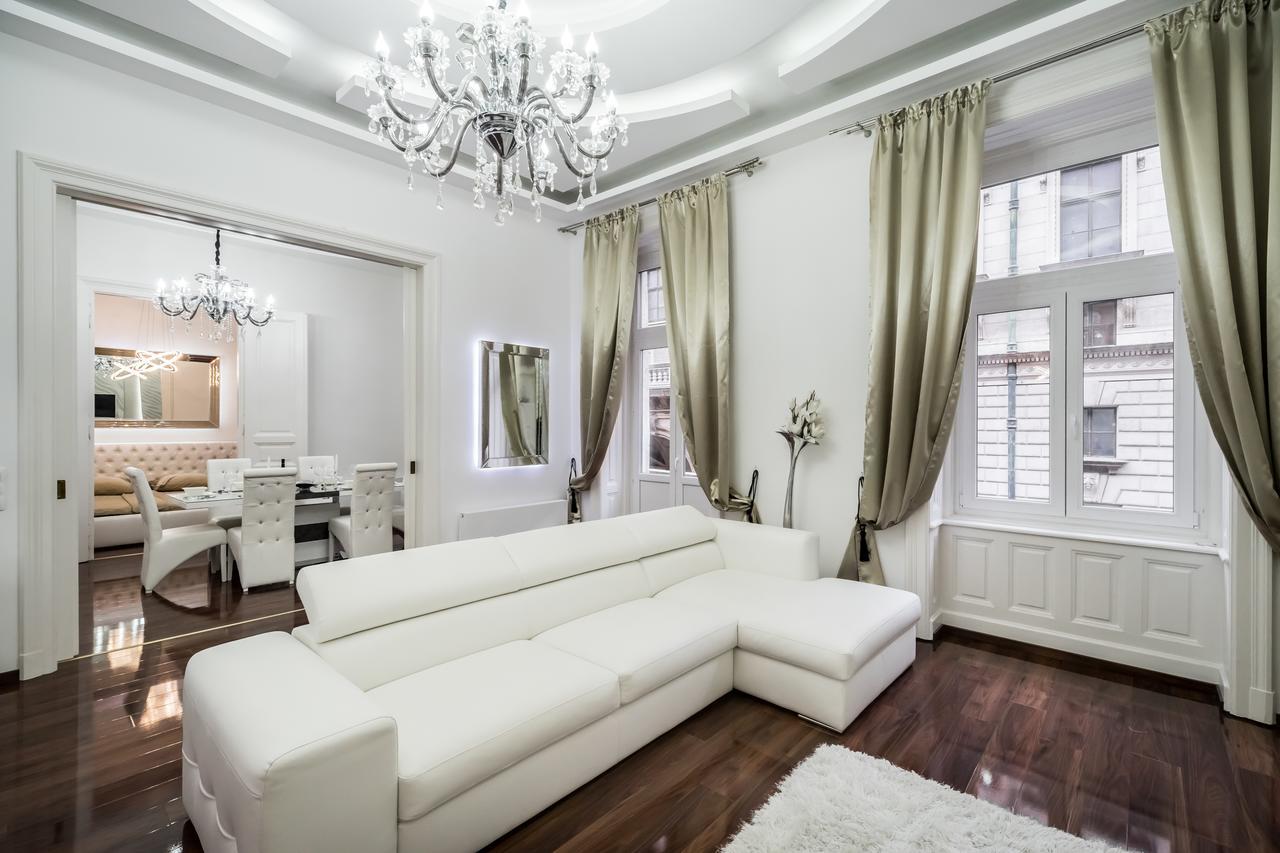 Opera Balkony Luxury With Free Parking *